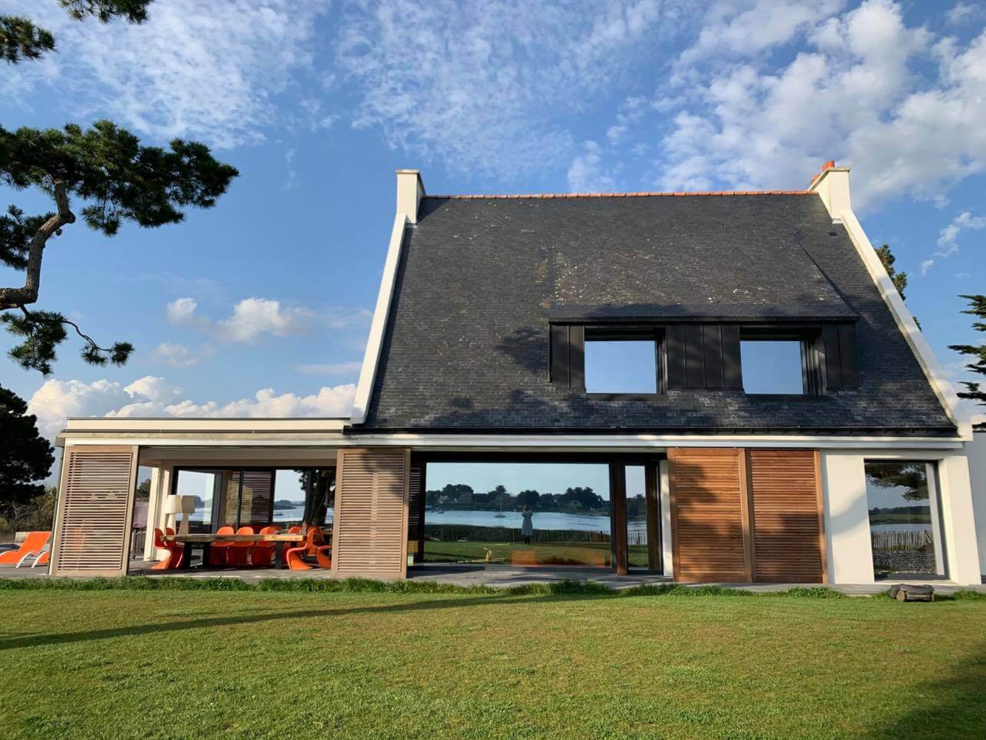 Rénovation d'une maison néo bretonne avec vue sur le Golfe du Morbihan
